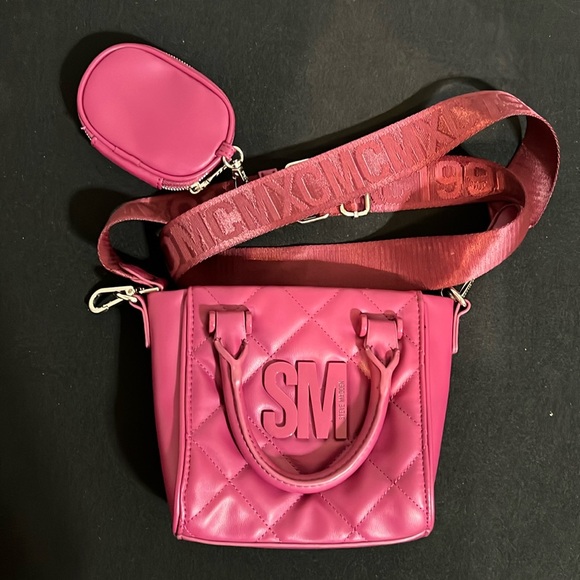 Must Have Raspberry Steve Madden Bag - Picture 1 of 4